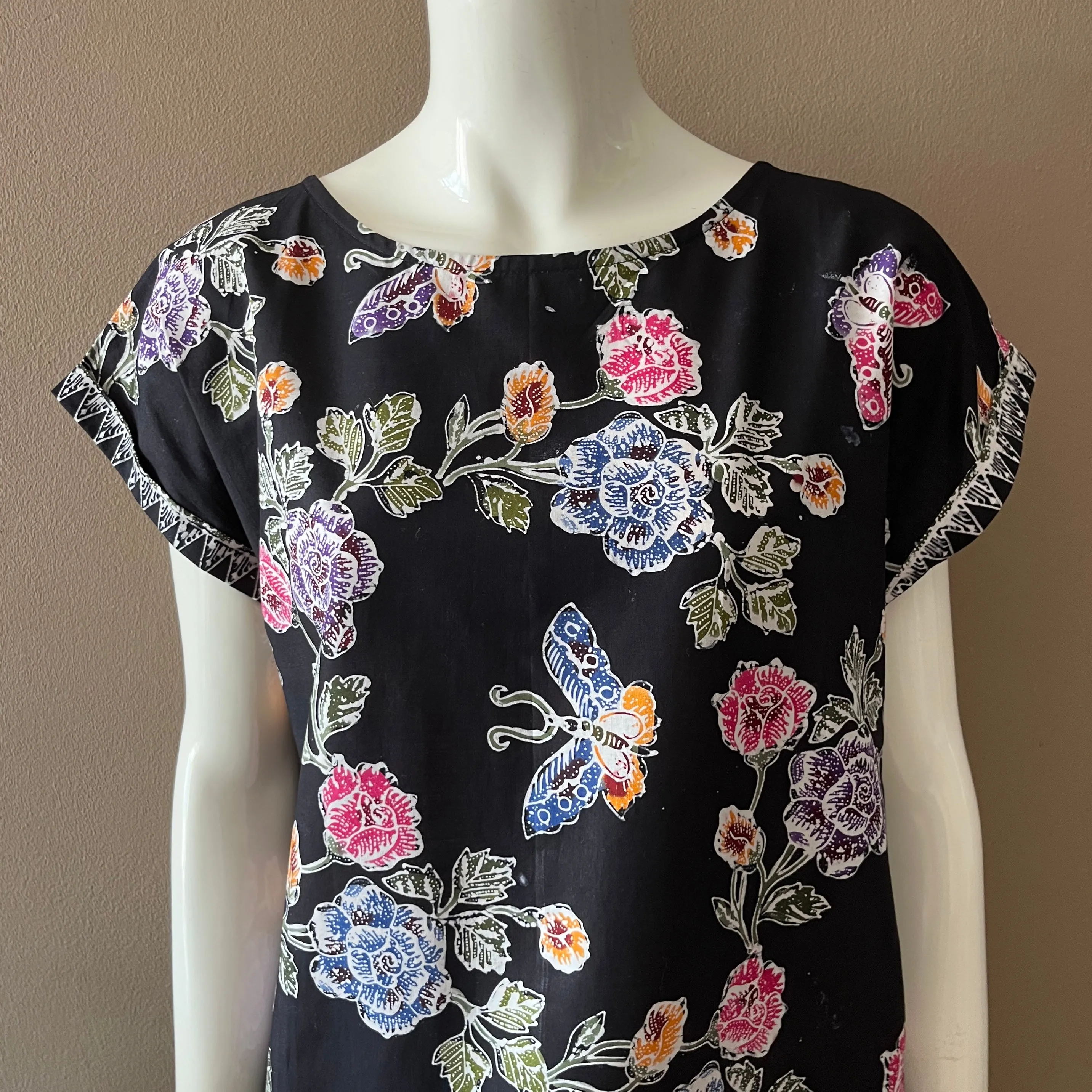 Cap Sleeve Midi  Dress - M