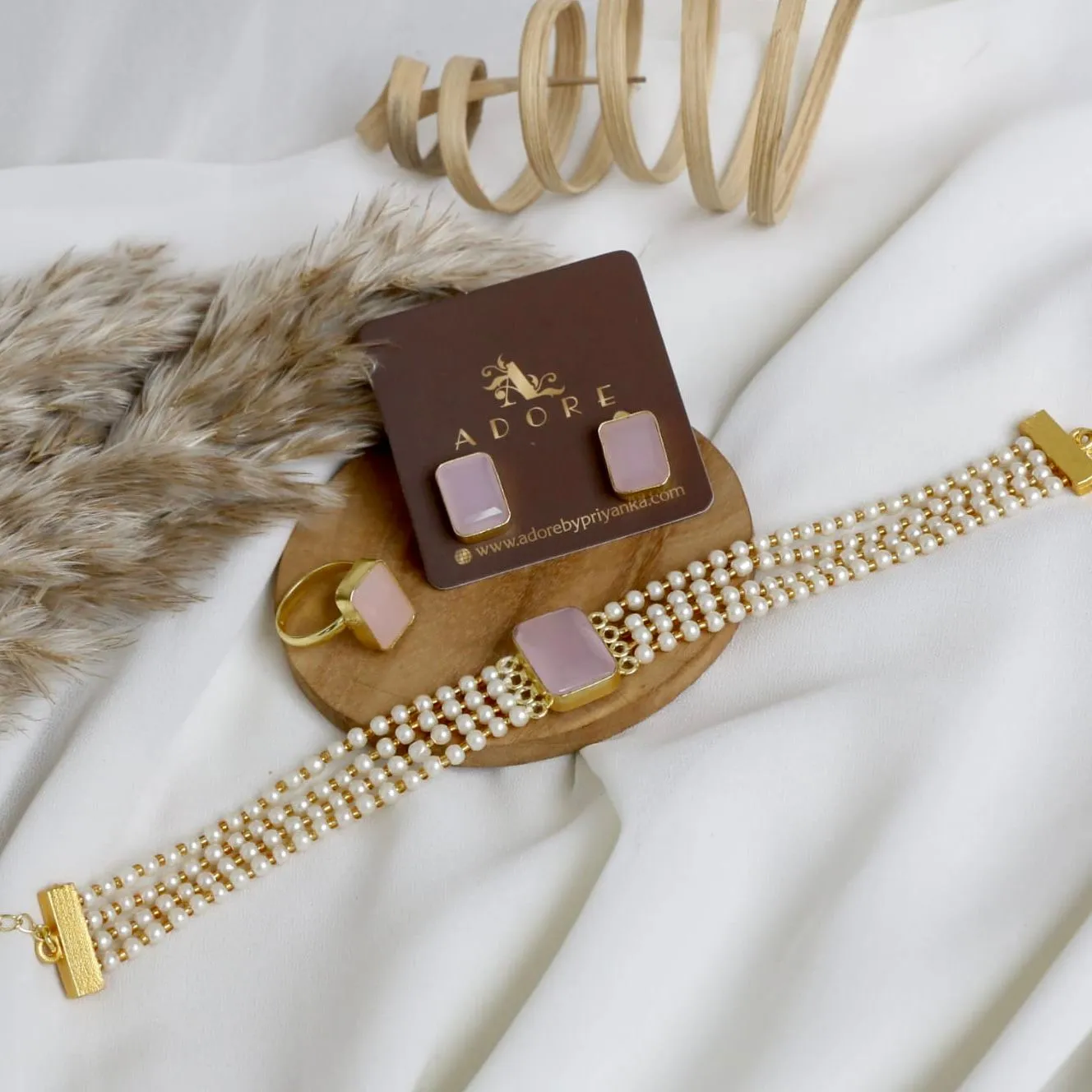 Elegant Pearl Choker Combo Set
