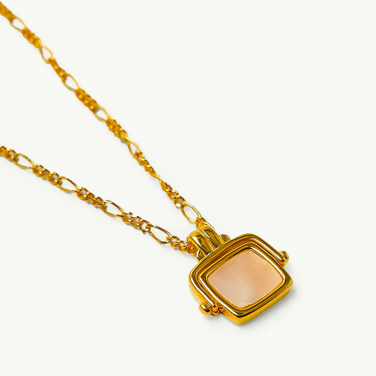 SANTIAGO PENDANT PEARL GOLD