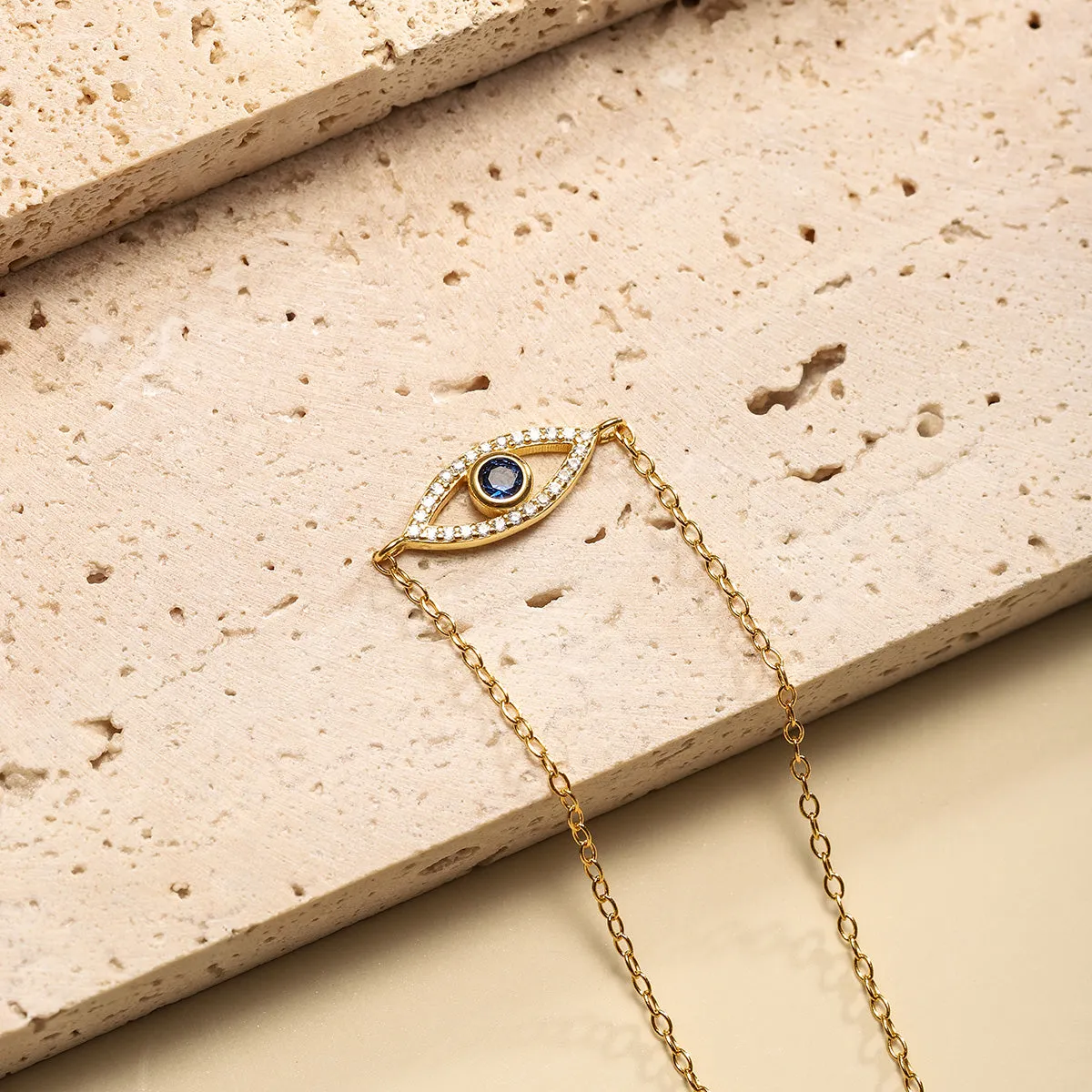 Sapphire Diamond Hollow Eye Chain Bracelet
