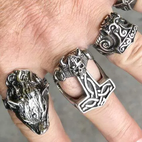 Thor's Hammer Ring - Viking Skull Ring - R75